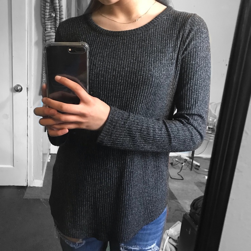 LONG SLEEVE TOP